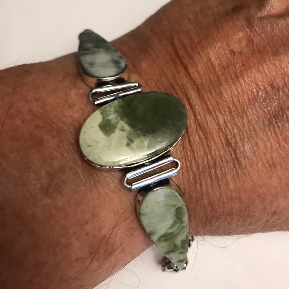Larsonite Stamped 925 Sterling Silver Bracelet